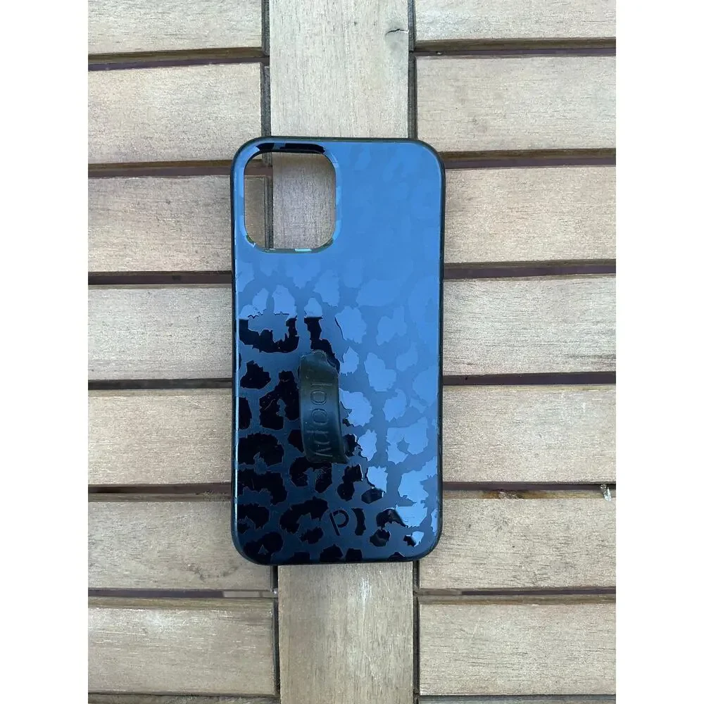 iPhone 12 Loopy‎ Cheetah Print Black Phone Case